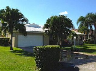 15100 Meadhaven St, Davie, FL 33331