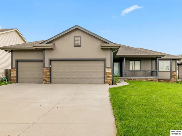 1402 N 180th Ave, Elkhorn, NE 68022