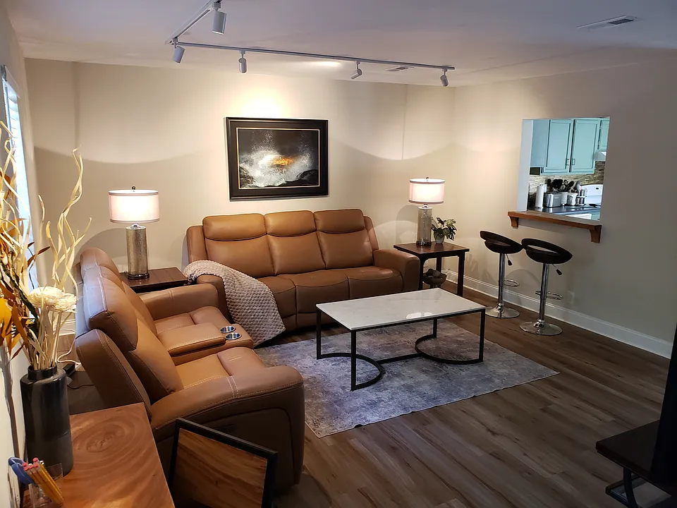 1319 Francis Station Dr