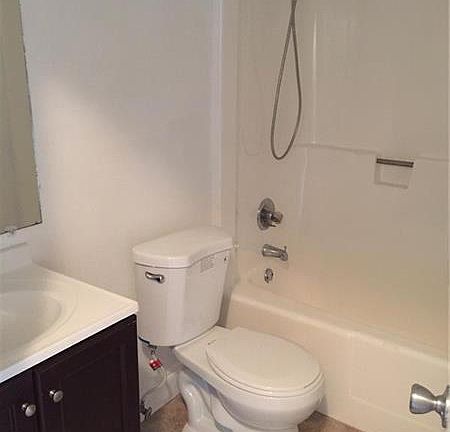 4th image of 5192 NE 6th Ave APT 821