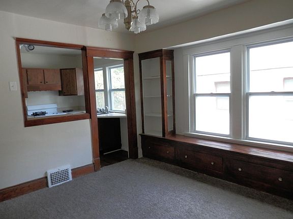 5th image of 1866 Lampson Rd #2