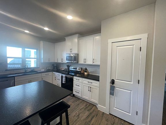 5th image of 1220 Diamondhead Dr