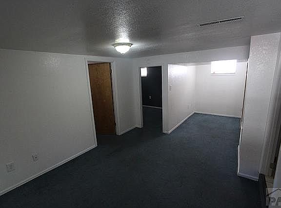 4th image of 1122 E 9th St