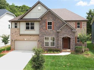 308 Hidden Cove Ln, Matthews, NC 28104