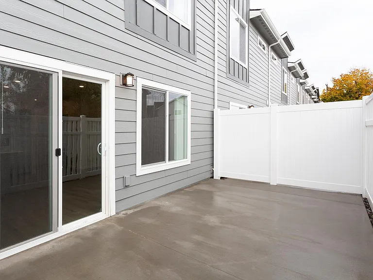 Prairie Pointe Apartments and Townhomes — Photo 39