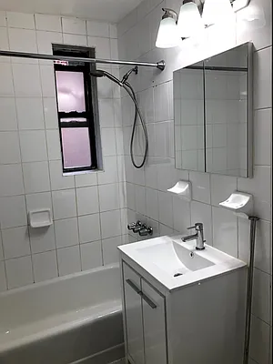 Rented by Douglas Elliman | media 16