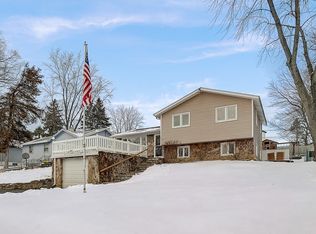 33031 N John Mogg Rd, Grayslake, IL 60030