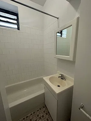 Rented by Peter R. Hungerford, LREB | media 13