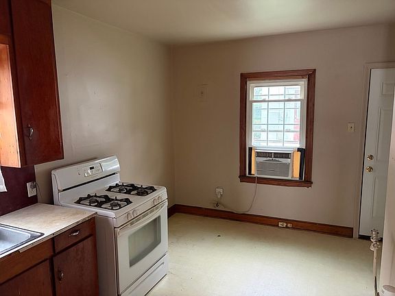 5th image of 1117 N 32nd St