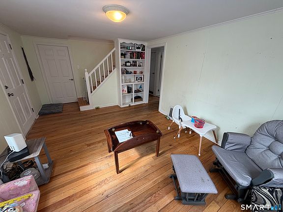 5th image of 309 North Hoadley Street