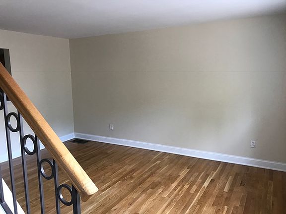 4th image of 1524 Highland Ave APT 24