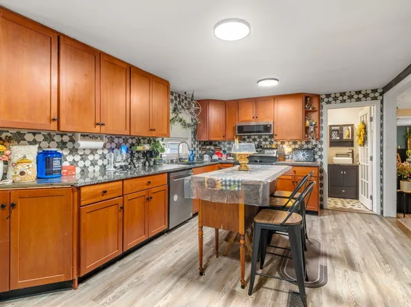 31 Helen Dr, West Boylston, MA 01583