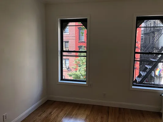Rented by Skyline Realty LLC II | media 8