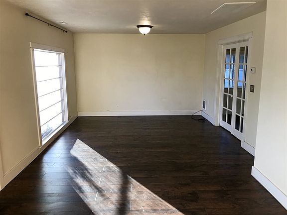 4th image of 1814 W Montgomery Ave