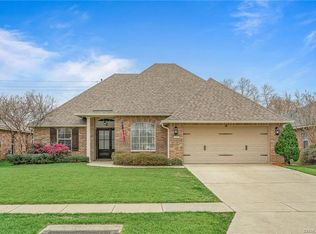 250 Avondale Ln, Bossier City, LA 71112