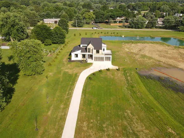 5015 Bespoke Ct, Galena, OH 43021