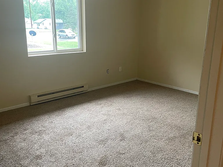 610 N 3rd St #2 — Photo 16