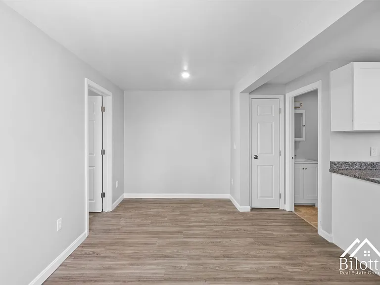 242 Waterman Avenue — Photo 22