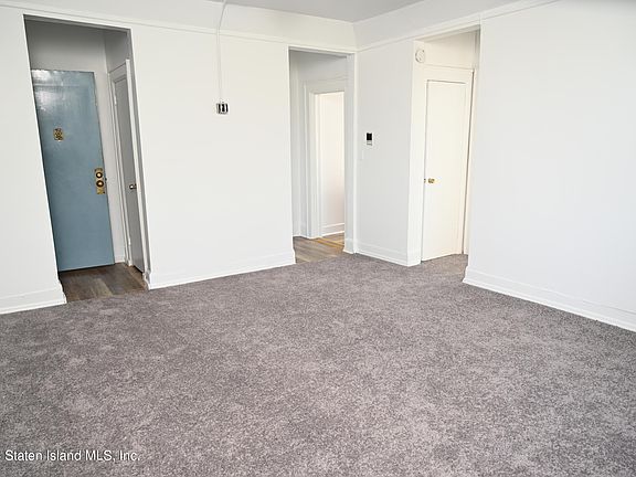 2nd image of 37 Avon Pl APT 4B