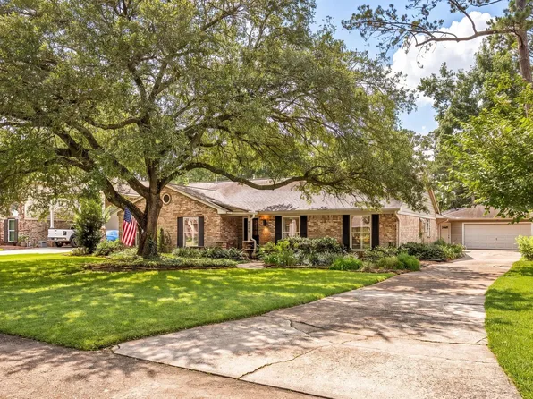 6615 Apple Valley Ln, Houston, TX 77069
