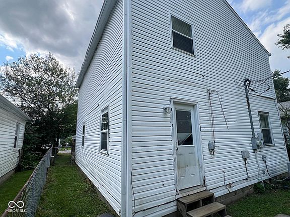 4th image of 3945 Aurora St