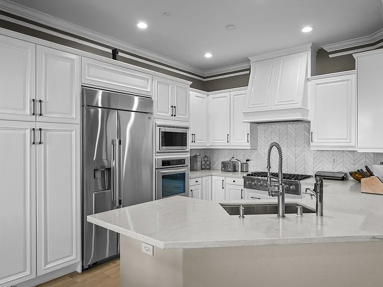 21928 Cortina Pl — Photo 11