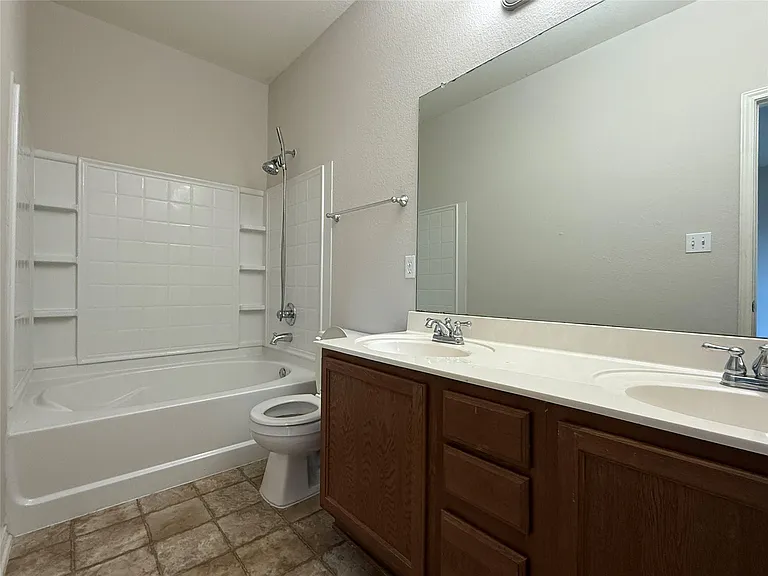 1722 E Mesa Park Cv — Photo 14