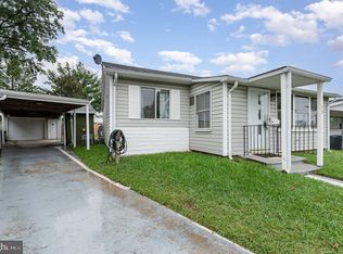 13 Helicopter Dr, Middle River, MD 21220