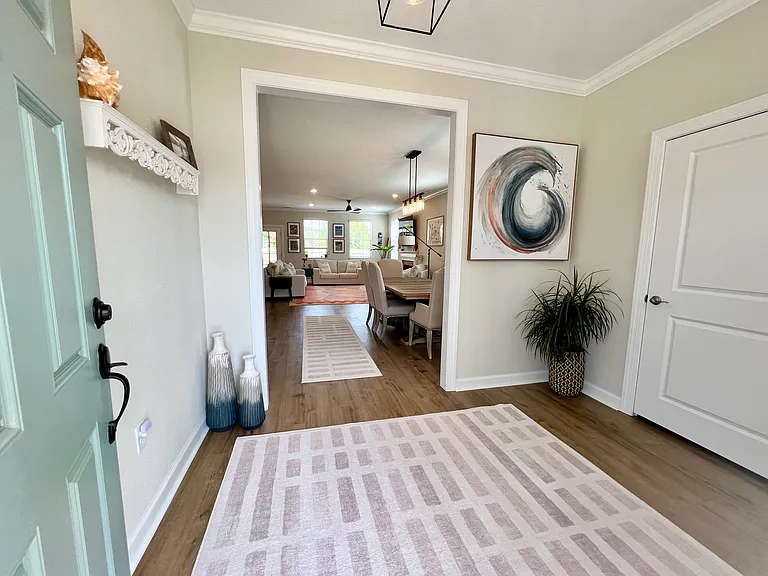 427 Middleton Way — Photo 3