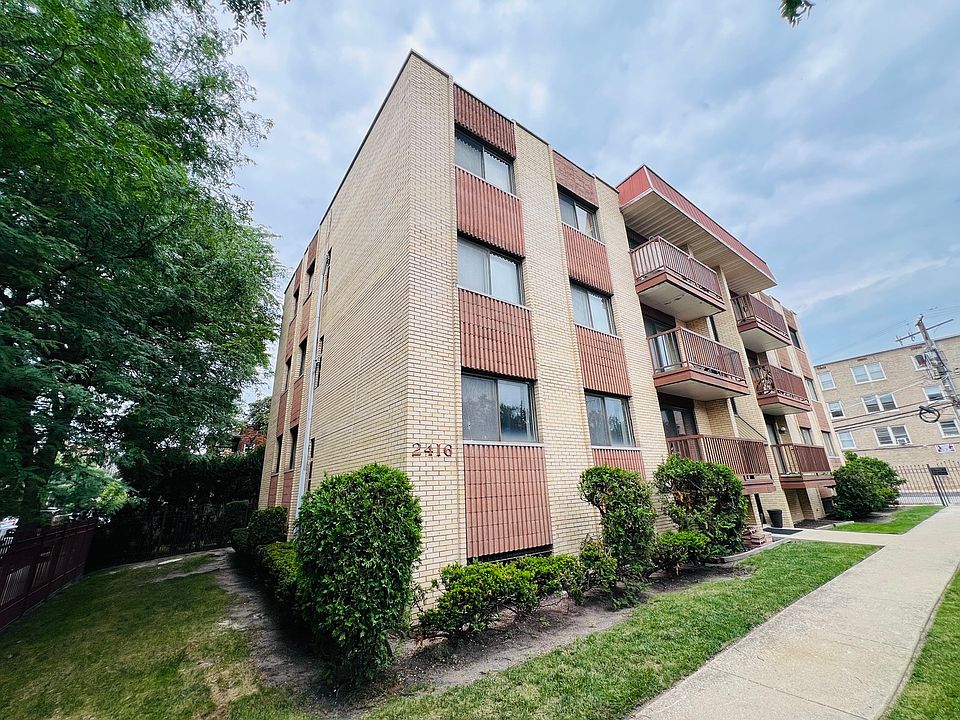 1st image of 2416 W Foster Ave APT 1N