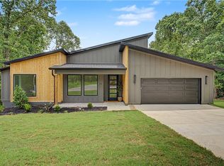 13 Kinloch Dr, Bella Vista, AR 72715