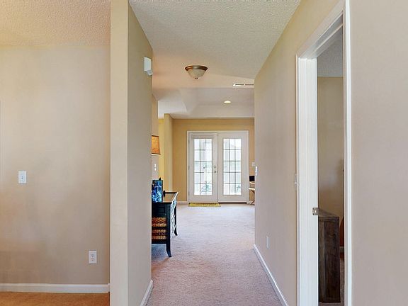 5th image of 1840 Canberra Dr