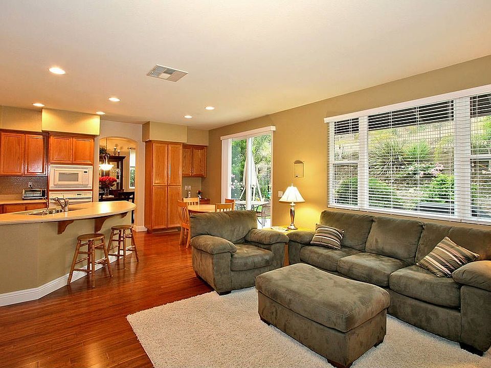 2nd image of 11987 Cypress Valley Dr