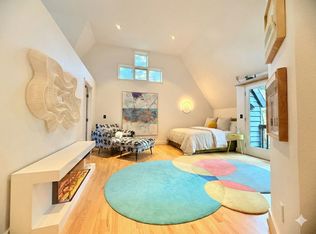 (Undisclosed Address), Portland, OR 97205