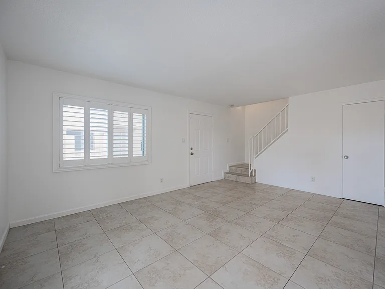 4615 E Jones Ave — Photo 8