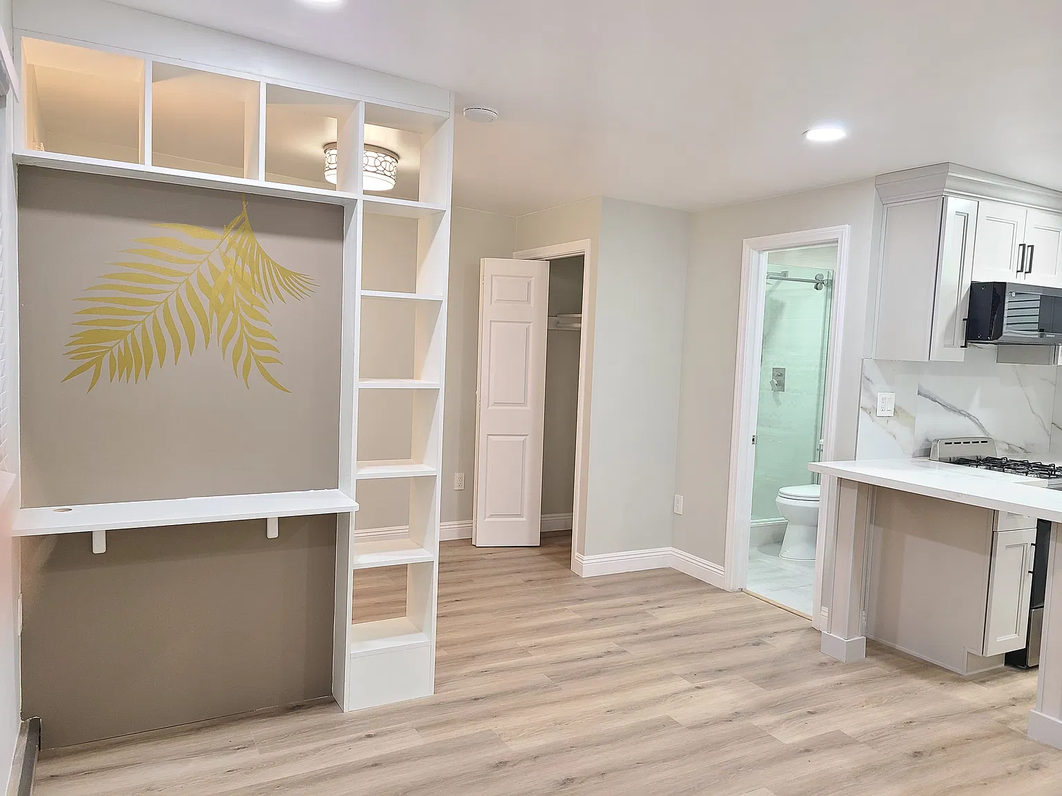Studio, 350 sqft, $1,550 — Photo 4