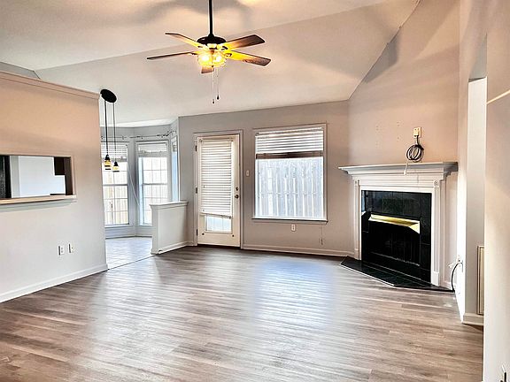 2nd image of 401 Country Squire Ln