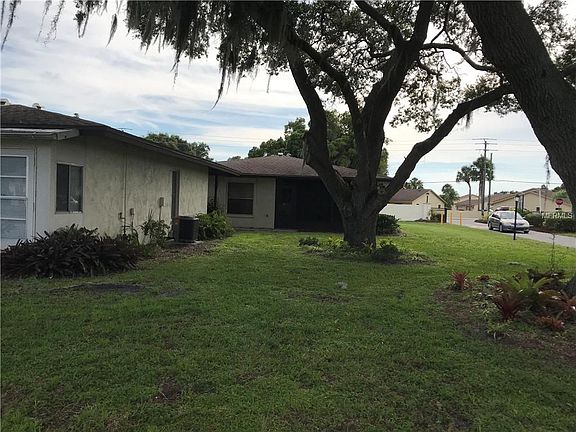 2nd image of 3206 Ramblewood Cir
