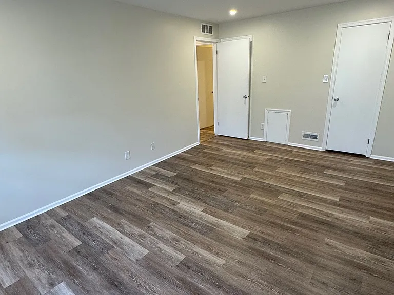 240B Everly Ct #240-B — Photo 13