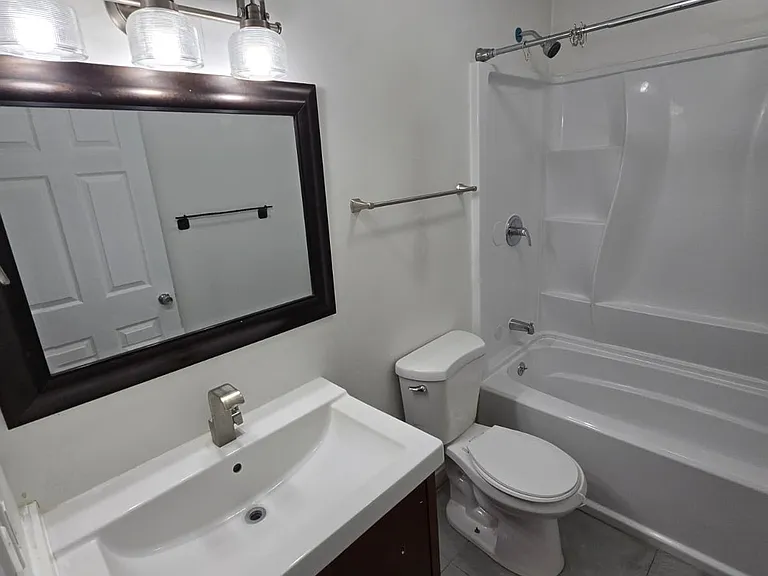 Bathroom (top-level)