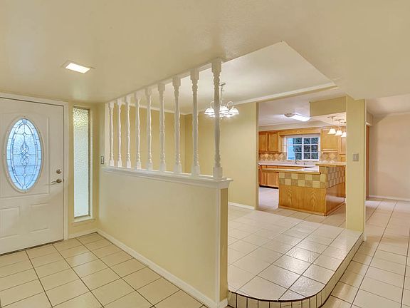 3rd image of 4511 Hellas Dr