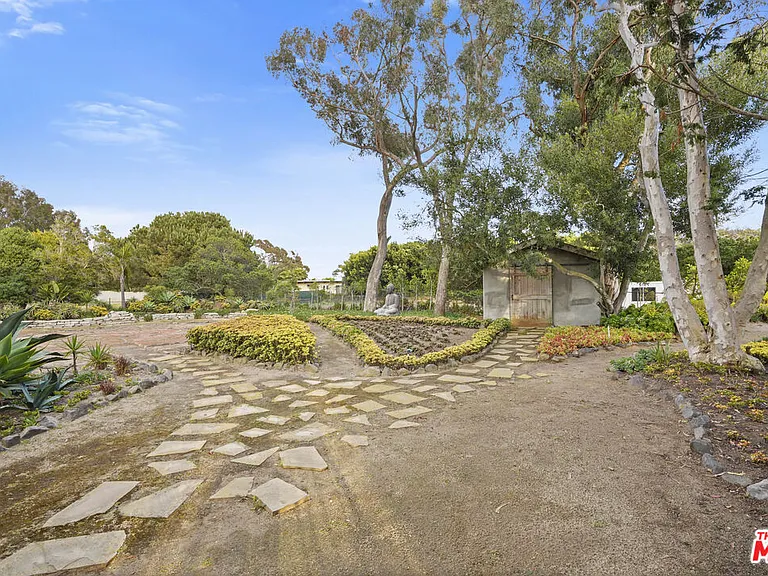 7332 Birdview Ave — Photo 14