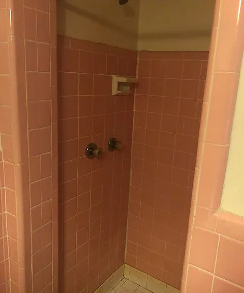 190 Eastland Dr — Photo 2