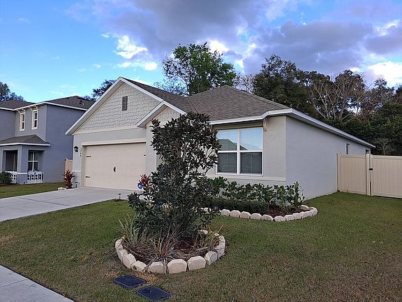2nd image of 3549 Crimson Clover Dr