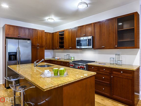 5th image of 254 W 123rd St #A