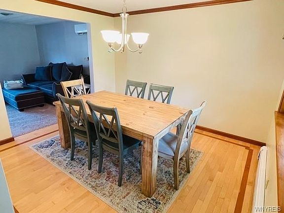 2nd image of 6907 Colonial Dr