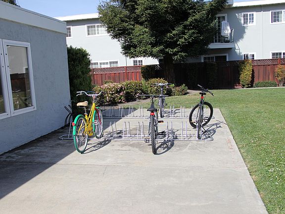5th image of 395 Sierra Vista Ave #28