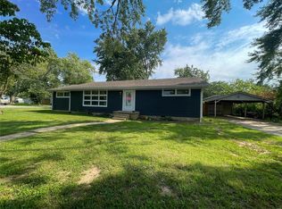 305 E Franklin St, Salem, MO 65560