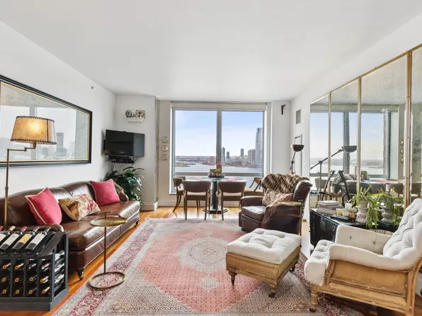 30 West St APT 18G, New York, NY 10004