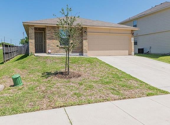 4th image of 6025 Nelson Oaks Dr